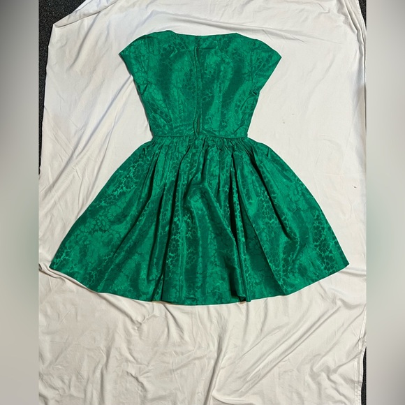 Vintage 60s Brocade Emerald Green Monterey Modes Dress Full Skirt Rockabilly 50s - Picture 8 of 13